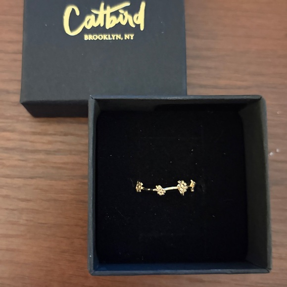 Catbird 14k solid gold flower garland ring - Picture 1 of 5